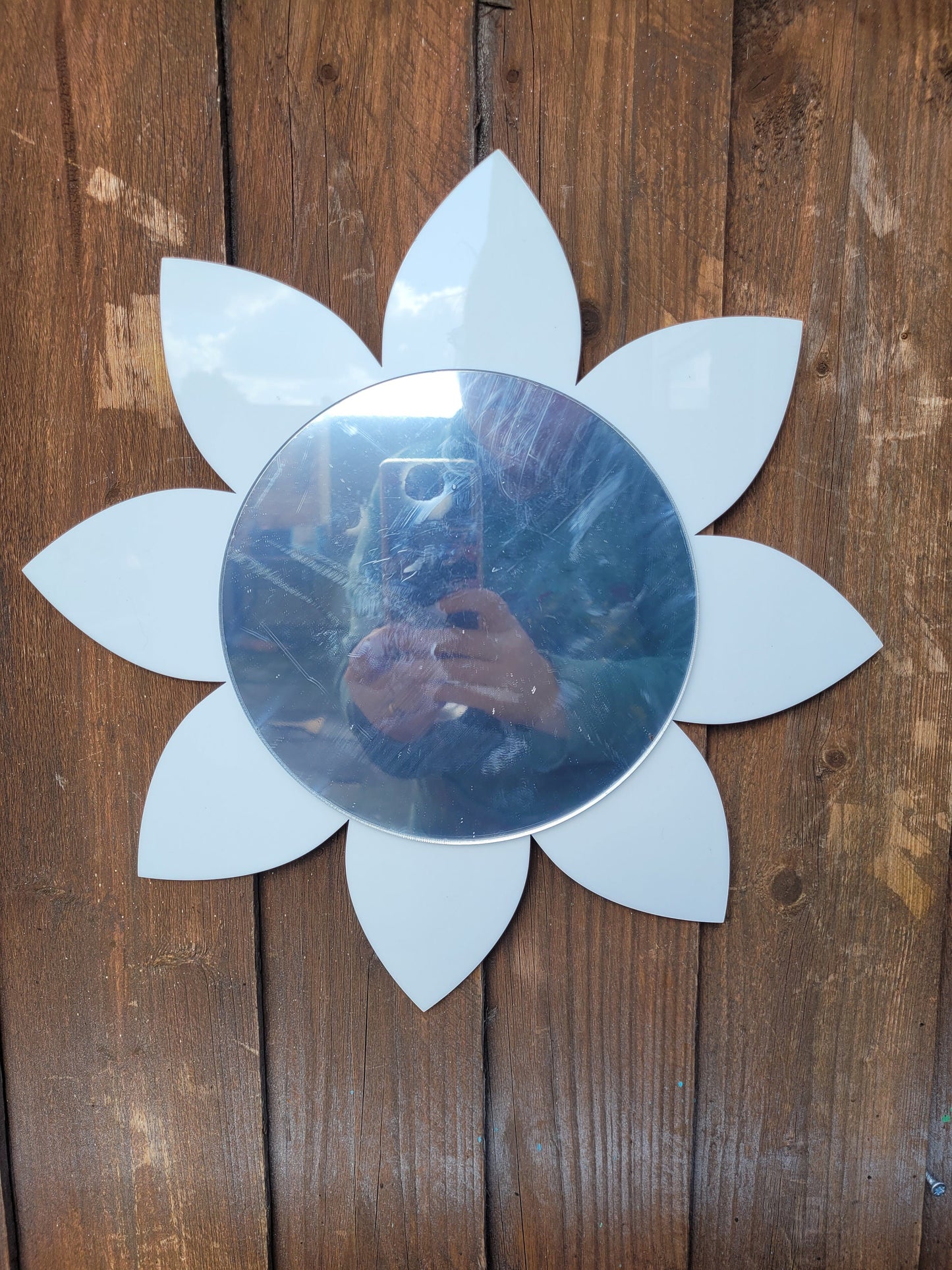 SET OF 2 FLOWER MIRRORS AND 2 X FLOWER CHALKBORDS (8PETAL POINTY)