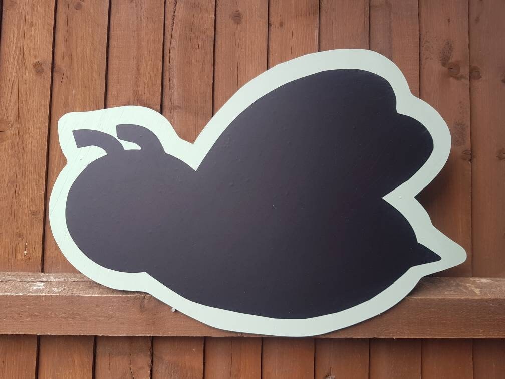 BUMBLE BEE SHAPED ACRYLIC GARDEN CHALKBOARD (60CM)