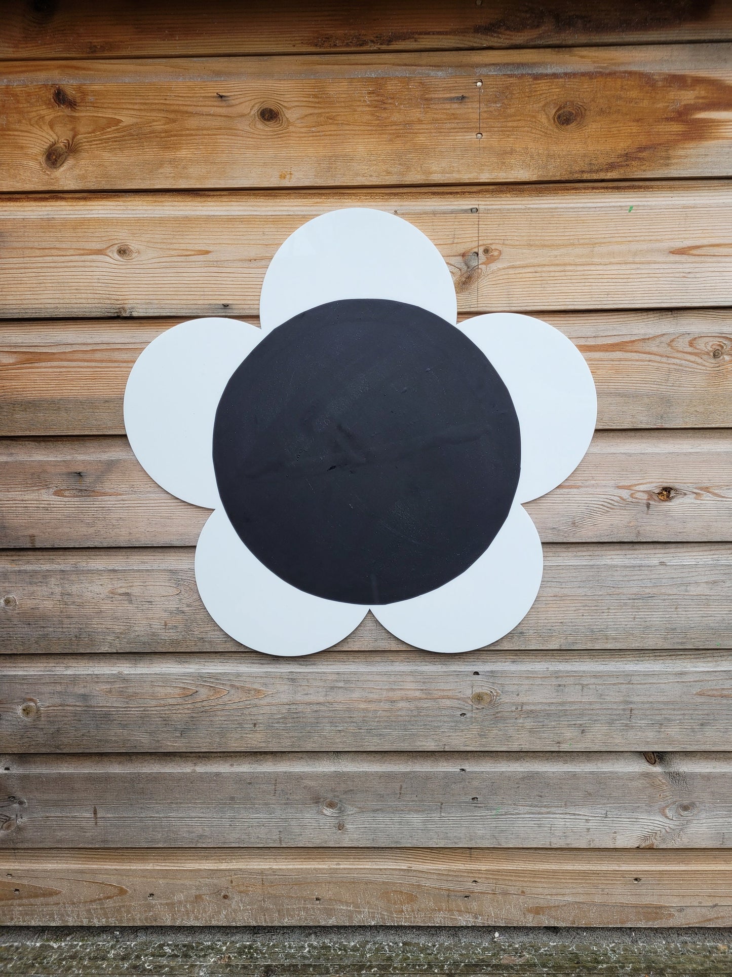 60CM ACRYLIC FLOWER CHALKBOARD (5 PETAL DAISY)