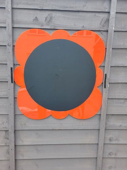 LARGE 56CM FLOWER CHALKBOARD (8 PETAL)