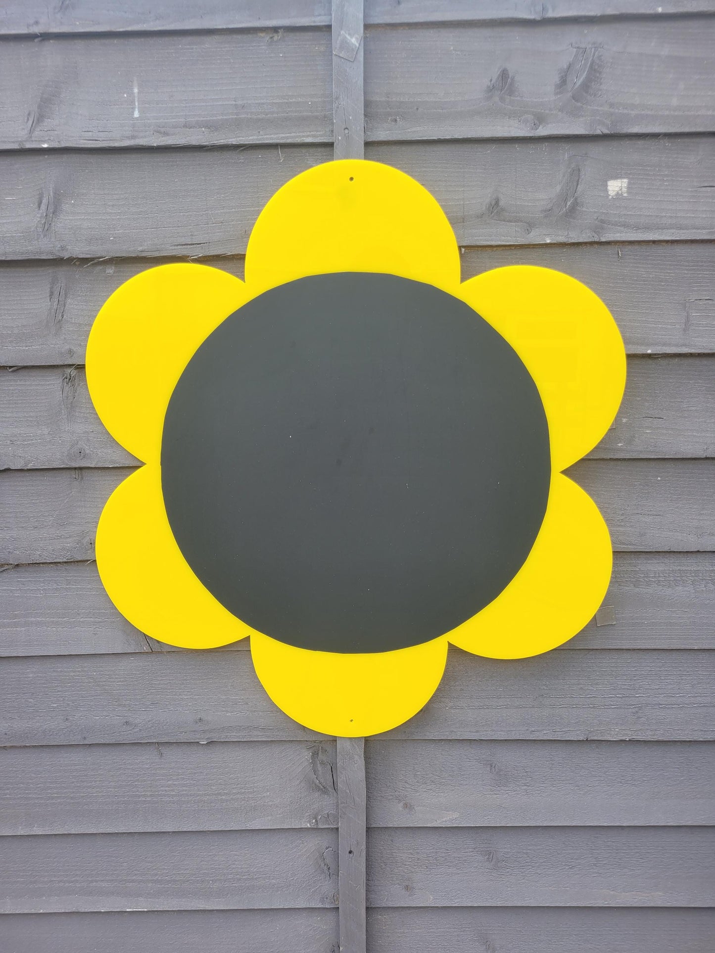 FLOWER SHAPED GARDEN CHALKBOARD (6PETAL)