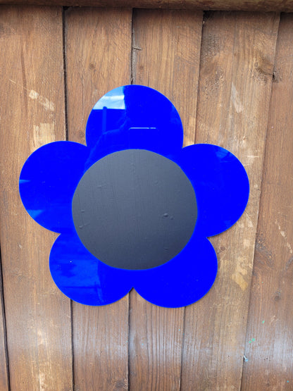 SET OF 3 MIRROR AND 3 CHALKBOARD FLOWERS (5 PETAL DAISY)