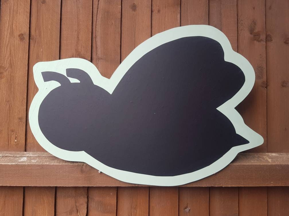 BUMBLE BEE SHAPED ACRYLIC GARDEN CHALKBOARD (60CM)