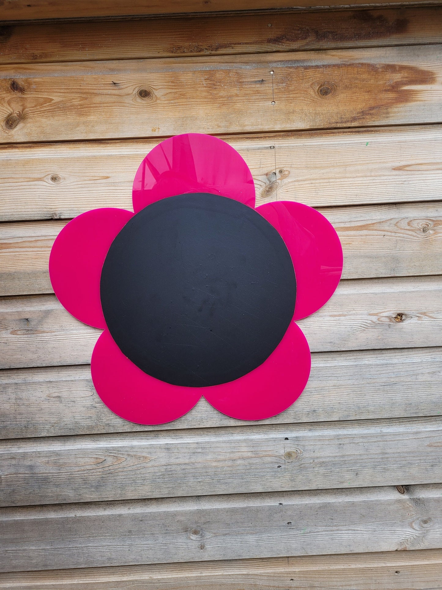60CM ACRYLIC FLOWER CHALKBOARD (5 PETAL DAISY)