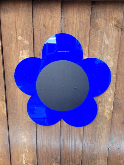 SET OF 3 MIRROR AND 3 CHALKBOARD FLOWERS (5 PETAL DAISY)