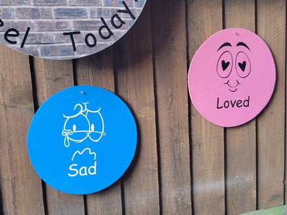 SET OF 8 ACRYLIC EMOTIONS DISCS, WITH LARGER ACRYLIC  HOW DO YOU FEEL MIRROR