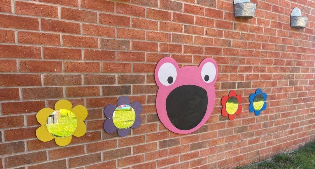 SET OF 6 FLOWER SHAPE SENSORY MIRRORS