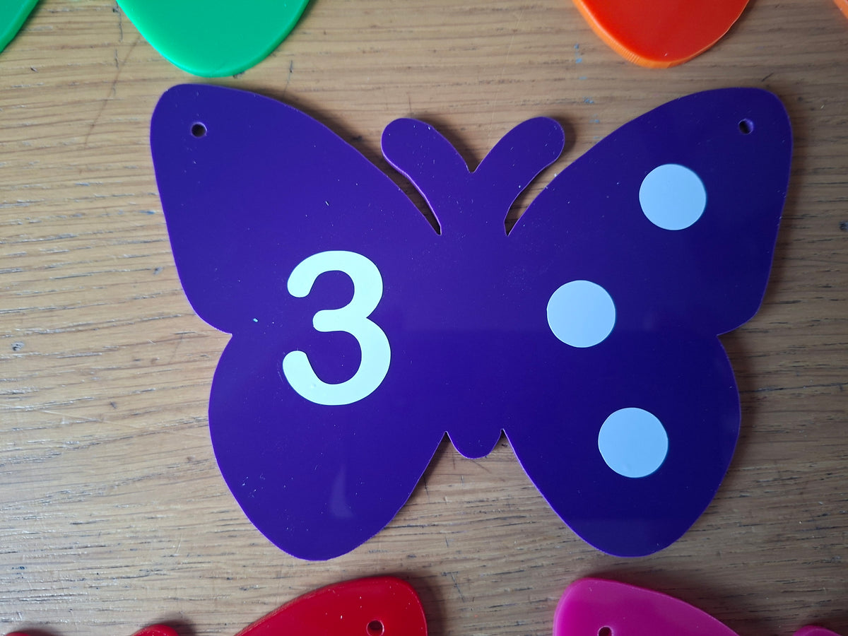 SET OF 5 OR 10 COUNTING BUTTERFLIES, ACRYLIC, 12X15CM