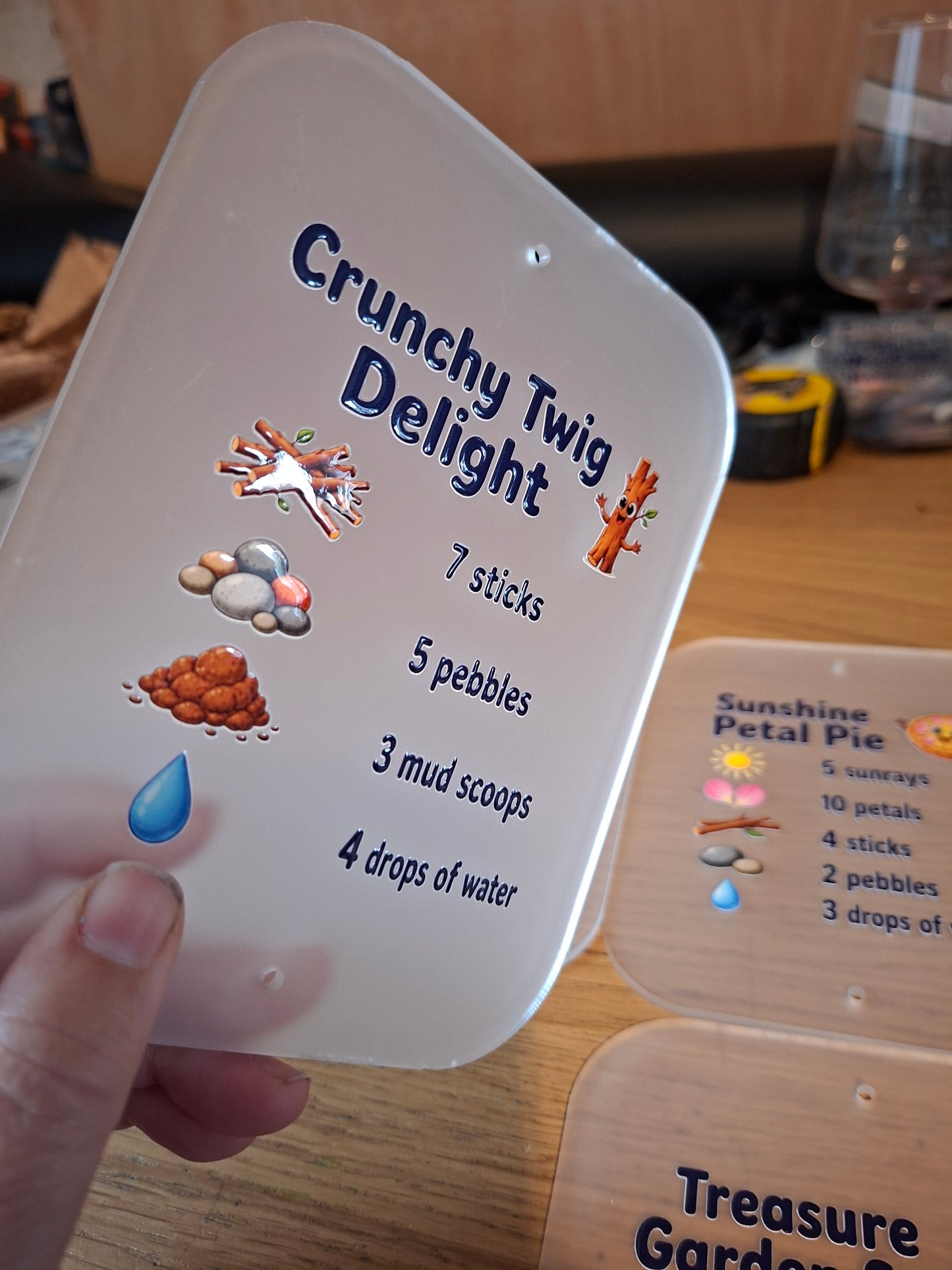 SET OF 8 MUD KITCHEN RECIPE CARDS, ACRYLIC (15X12CM)